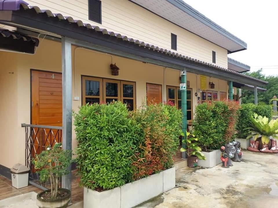 Yotin Guest House Трат Экстерьер фото